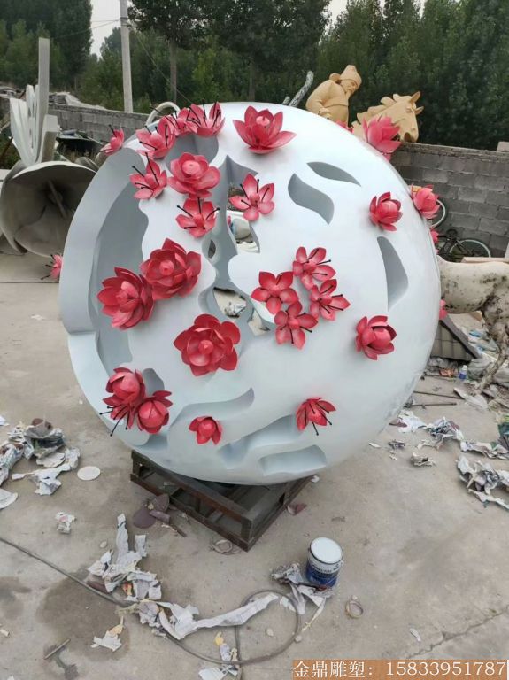 不锈钢花朵雕塑加工厂家 花球雕塑景观